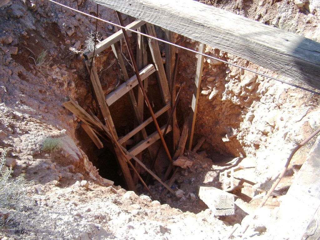 Abandoned Mineshaft Pieoch NV
